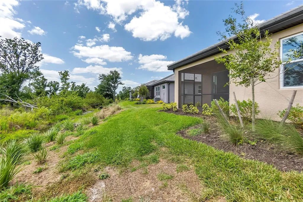 18016 Cherished Loop Bradenton FL 34211