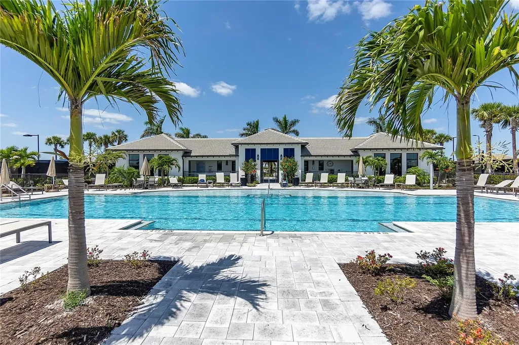 18016 Cherished Loop Bradenton FL 34211