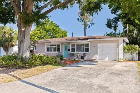 725 85th Avenue N St Petersburg FL 33702