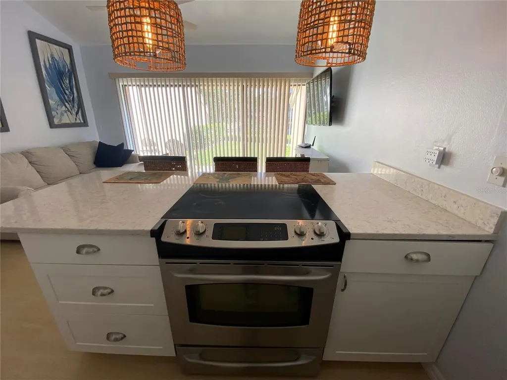 3121 Longmeadow Sarasota FL 34235