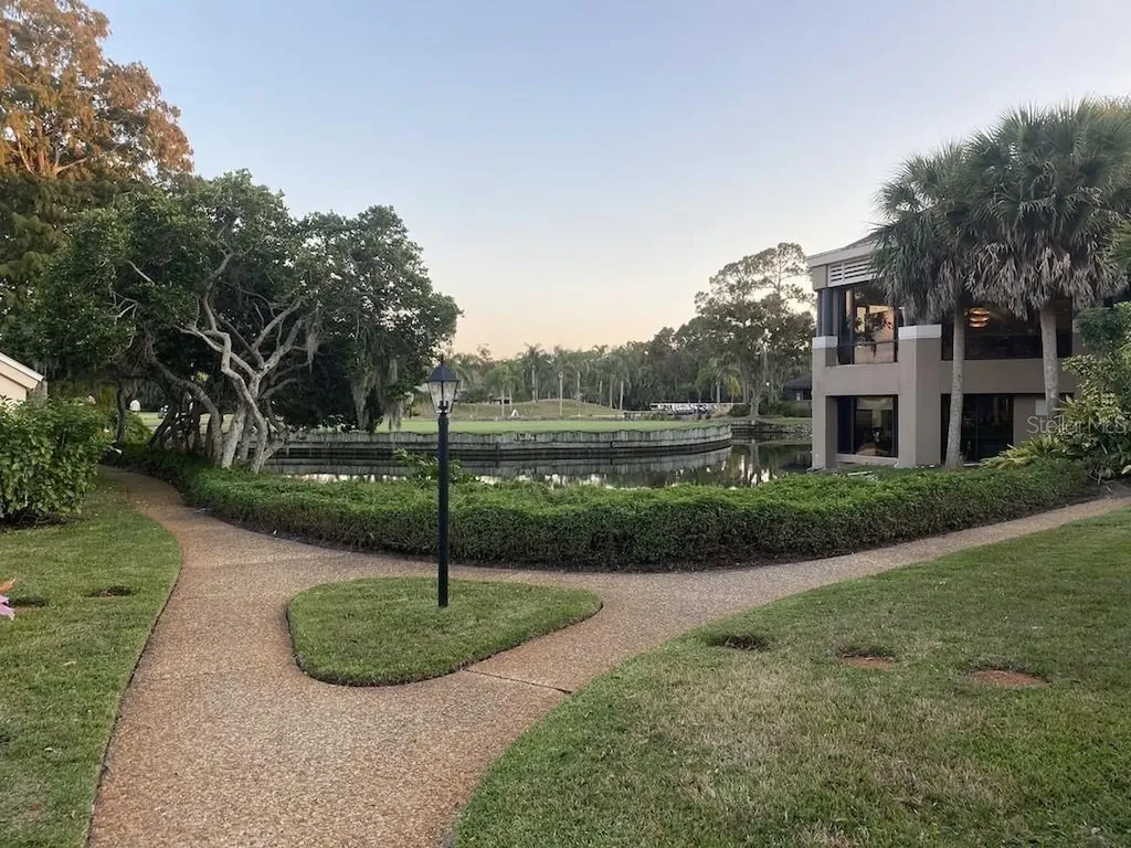 3121 Longmeadow Sarasota FL 34235