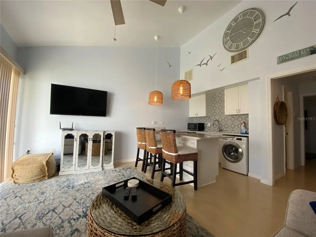 3121 Longmeadow Sarasota FL 34235