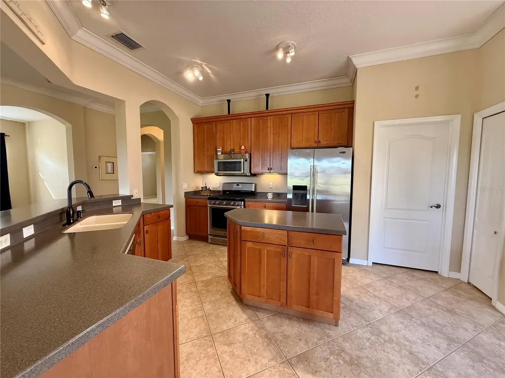 446 Noble Faire Drive Sun City Center FL 33573