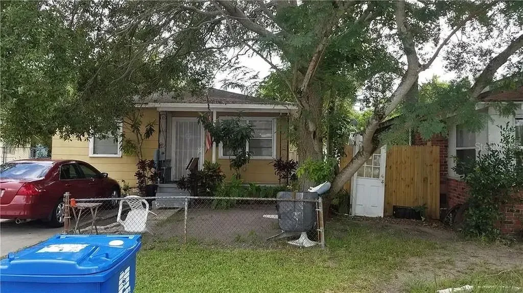 2542 Irving Avenue S St Petersburg FL 33712