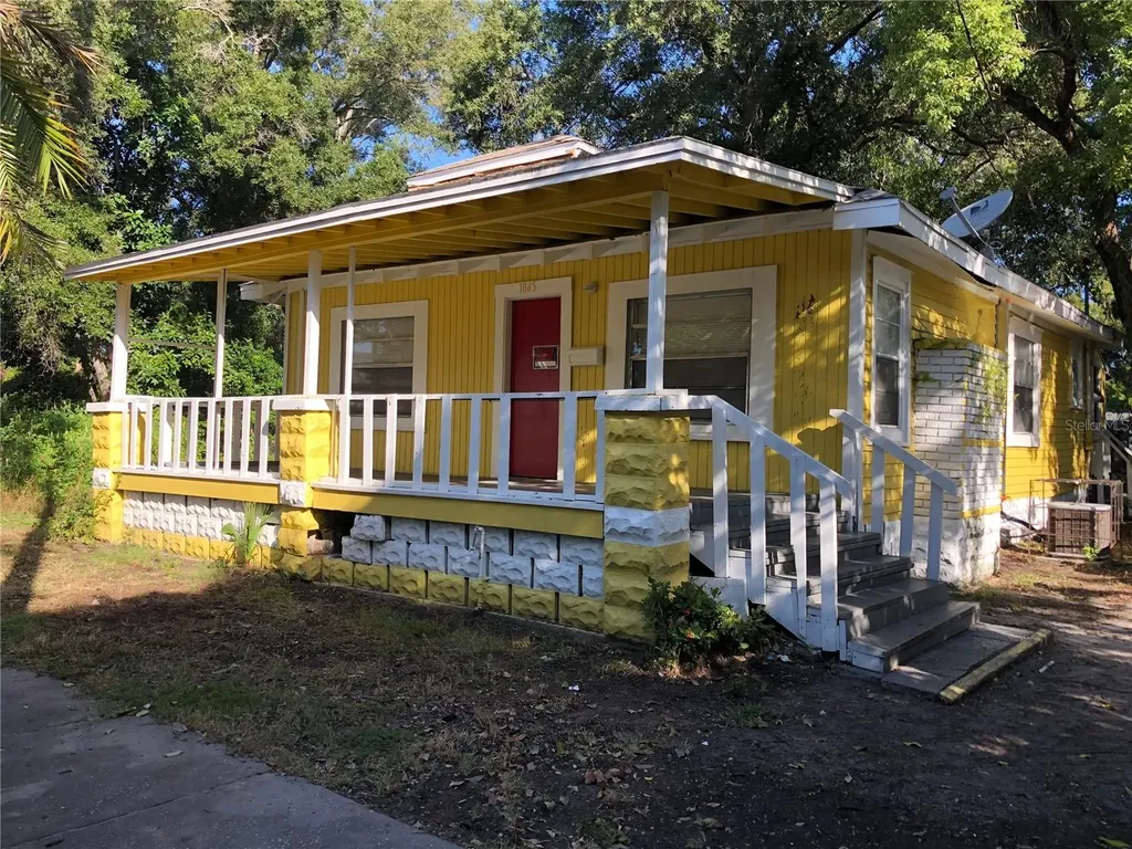 1045 13th Avenue S St Petersburg FL 33705