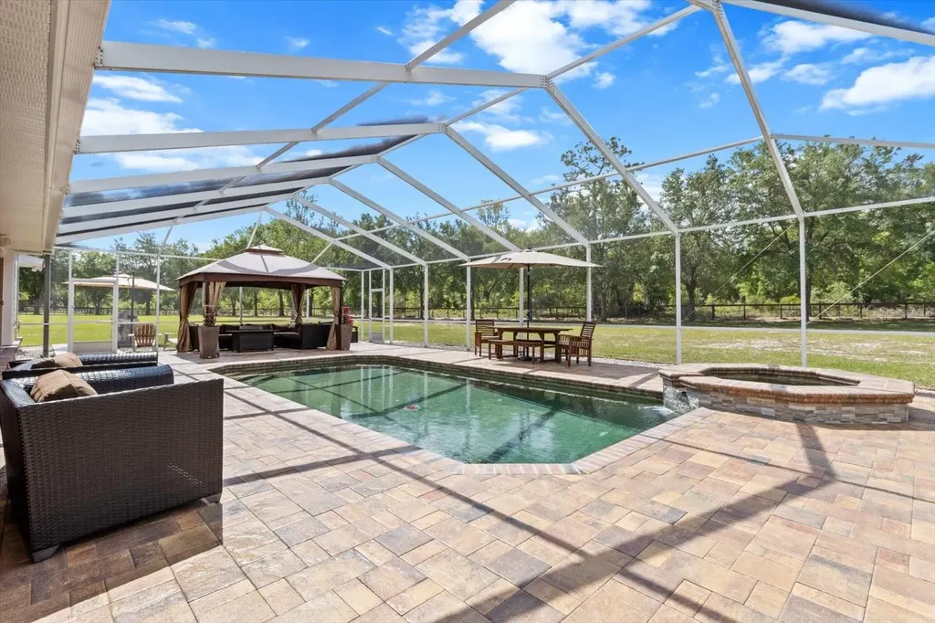 6854 W Sentinel Post Path Beverly Hills FL 34465