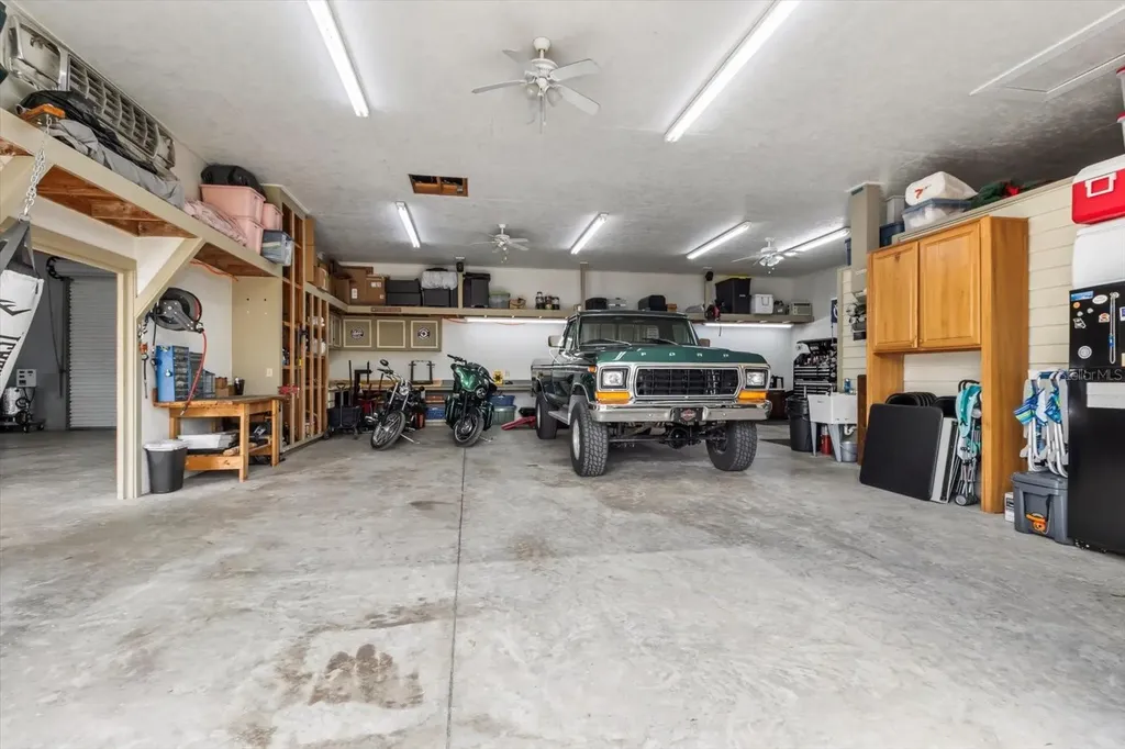 6854 W Sentinel Post Path Beverly Hills FL 34465