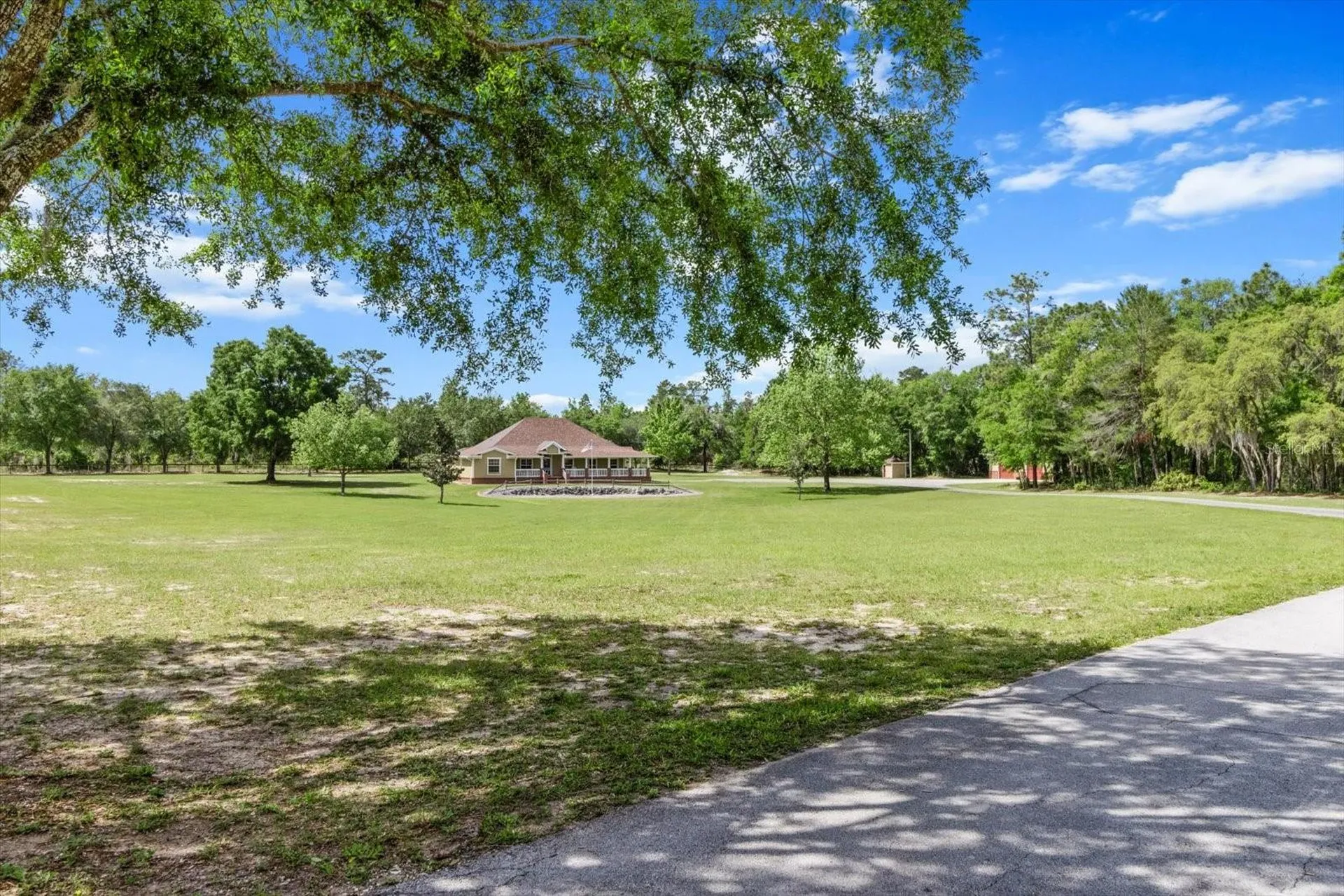 6854 W Sentinel Post Path Beverly Hills FL 34465