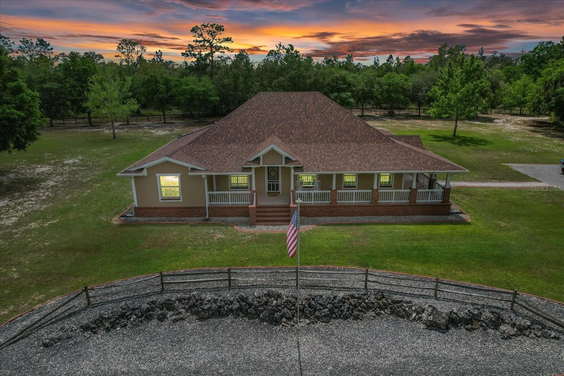 6854 W Sentinel Post Path Beverly Hills FL 34465