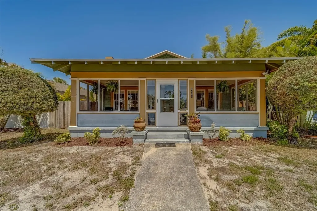 2835 Dartmouth Avenue N St Petersburg FL 33713