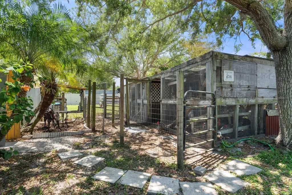 5024 37th Street E Bradenton FL 34203