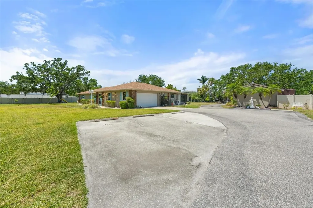 5024 37th Street E Bradenton FL 34203