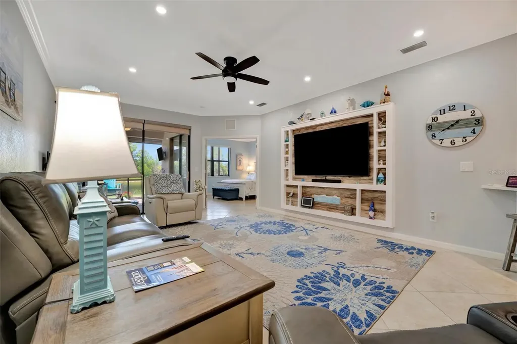 6642 Willowshire Way Bradenton FL 34212