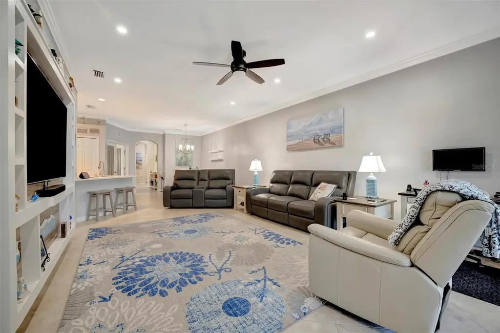 6642 Willowshire Way Bradenton FL 34212