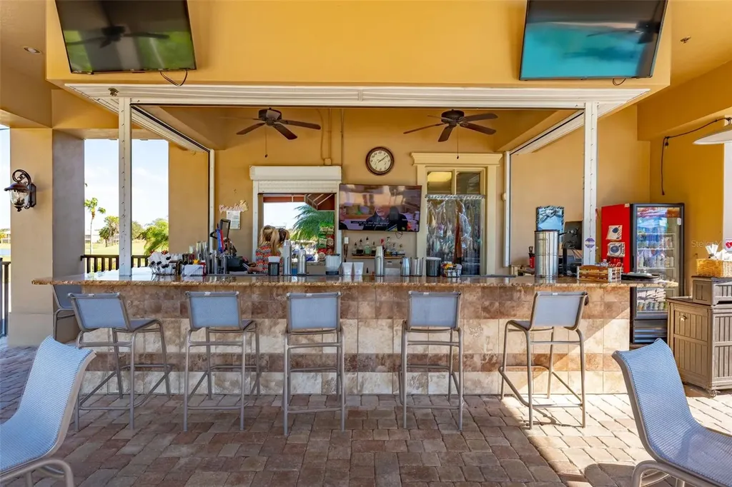 6642 Willowshire Way Bradenton FL 34212