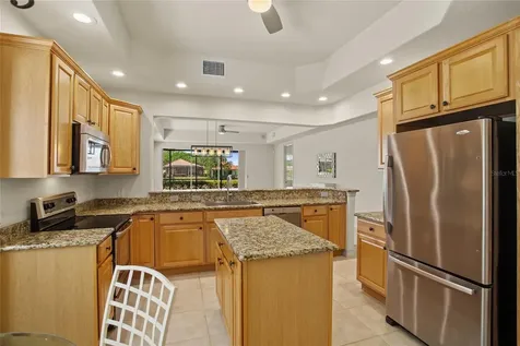 26207 Avenida Las Colinas Howey In The Hills FL 34737