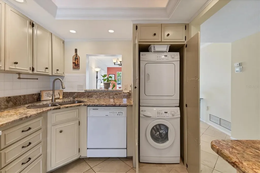 210 Santa Maria Street Venice FL 34285