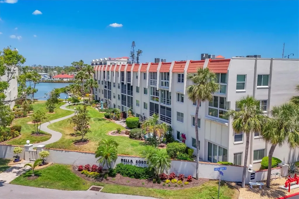 210 Santa Maria Street Venice FL 34285