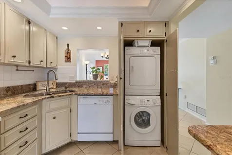 210 Santa Maria Street Venice FL 34285