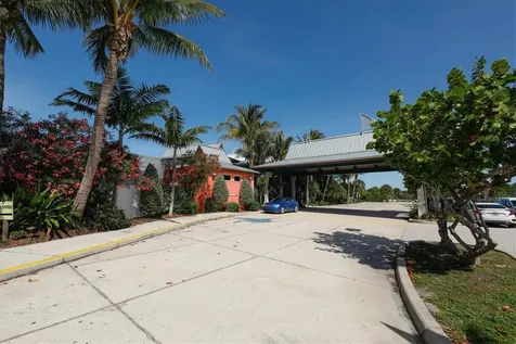 210 Santa Maria Street Venice FL 34285