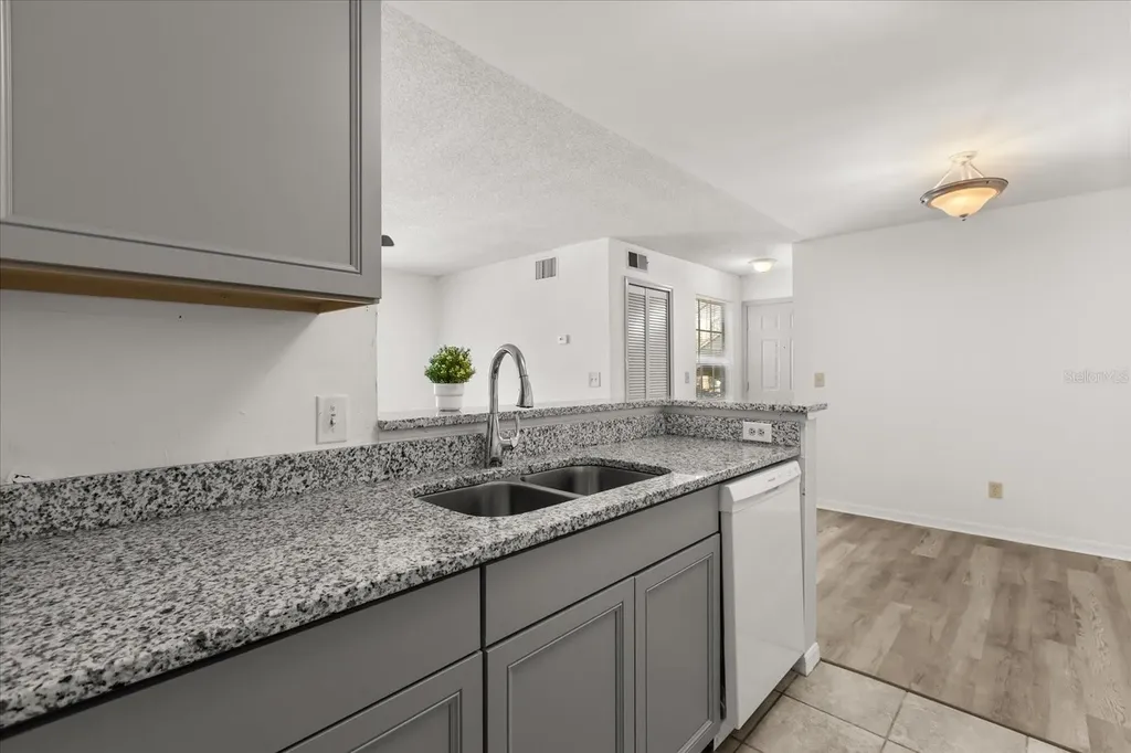 6178 Westgate Drive Orlando FL 32835