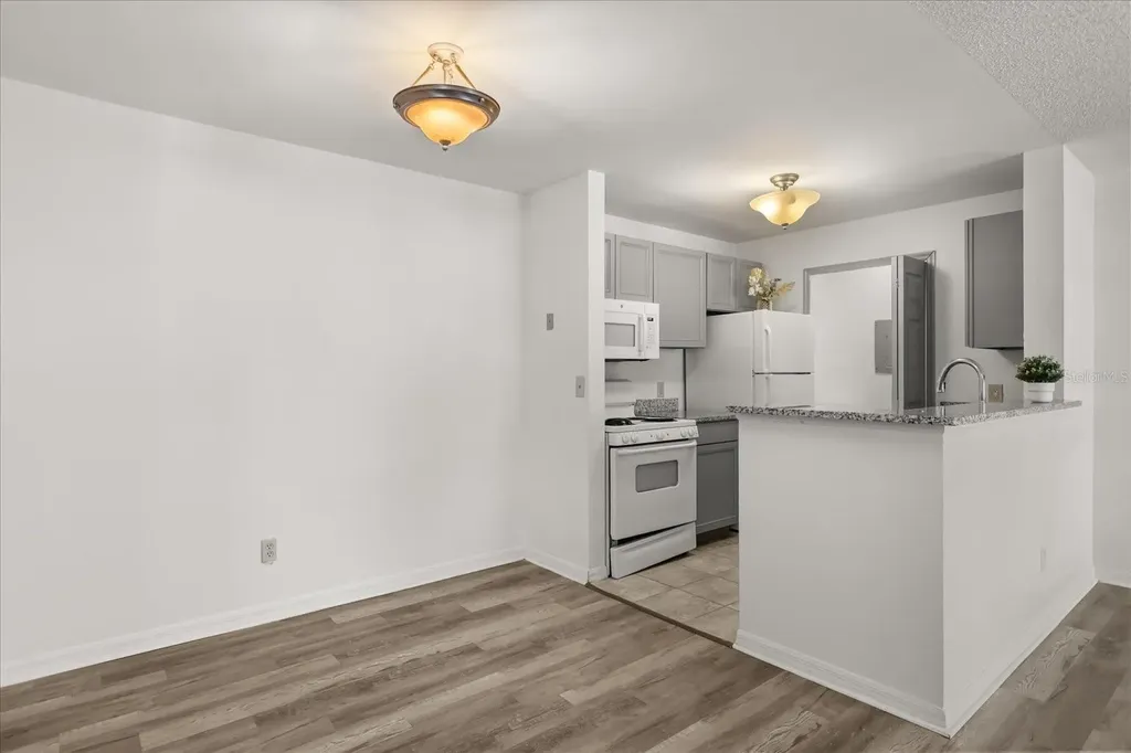 6178 Westgate Drive Orlando FL 32835