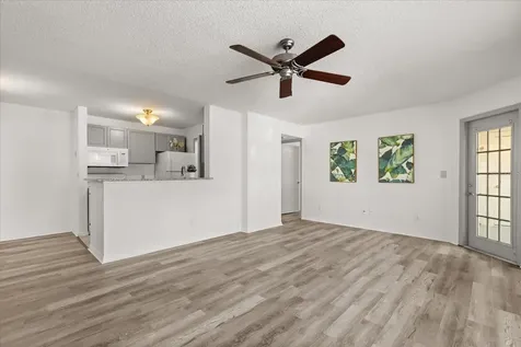 6178 Westgate Drive Orlando FL 32835