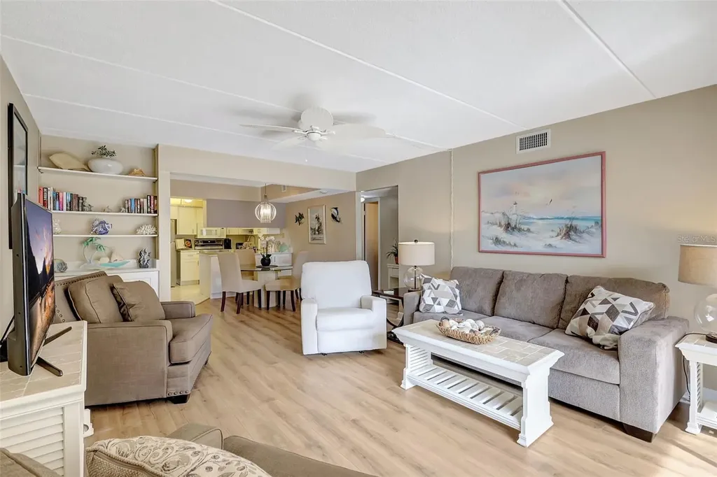 845 Benjamin Franklin Drive Sarasota FL 34236