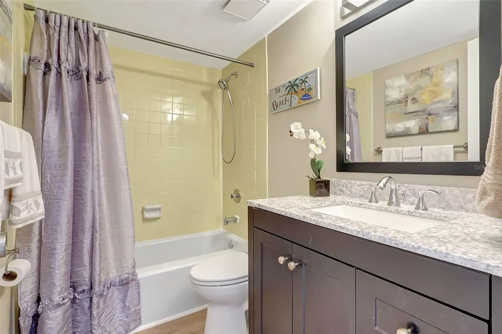 845 Benjamin Franklin Drive Sarasota FL 34236