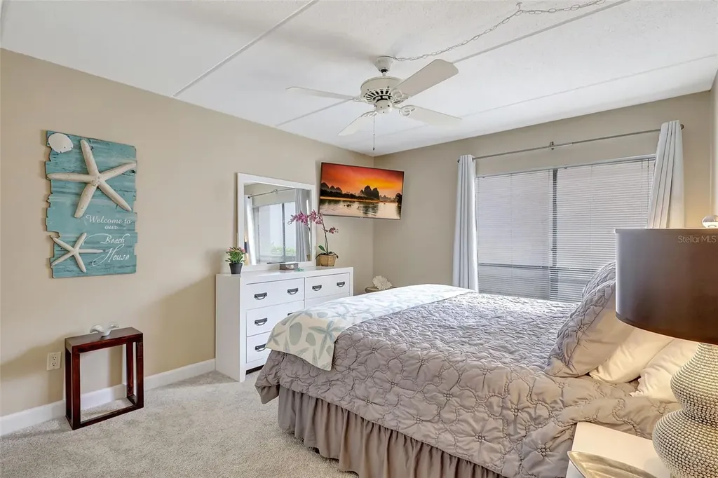 845 Benjamin Franklin Drive Sarasota FL 34236