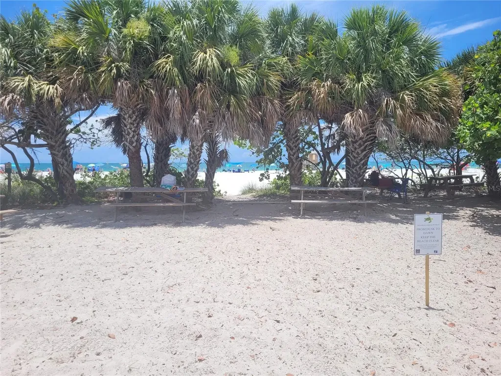 845 Benjamin Franklin Drive Sarasota FL 34236