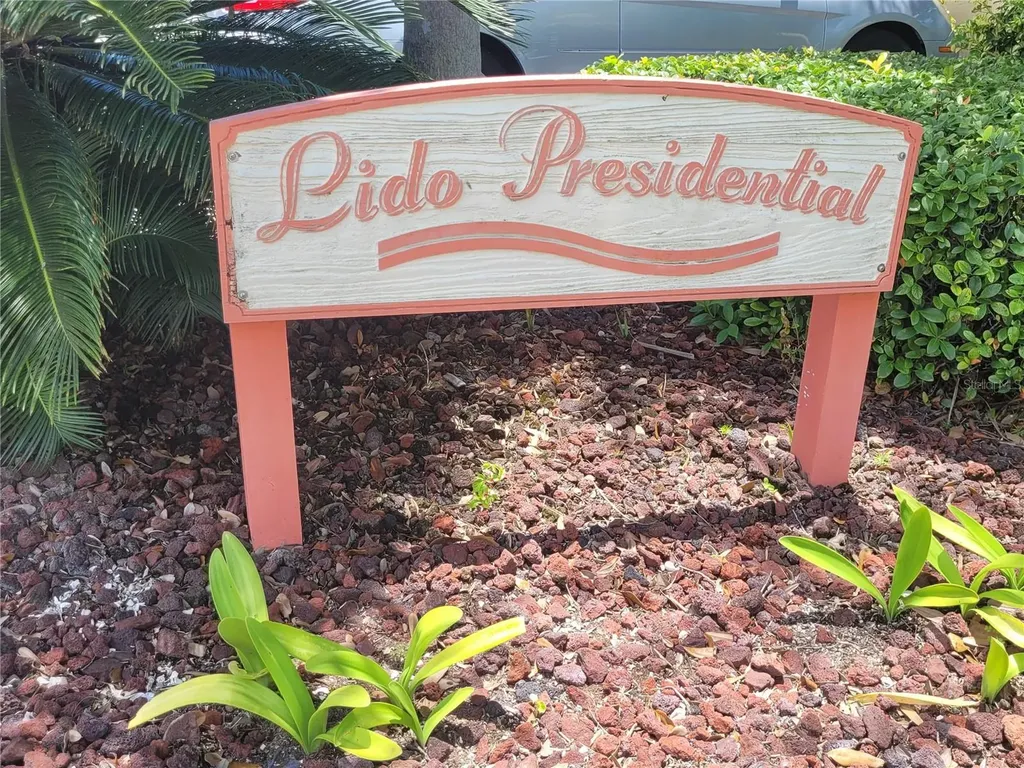 845 Benjamin Franklin Drive Sarasota FL 34236