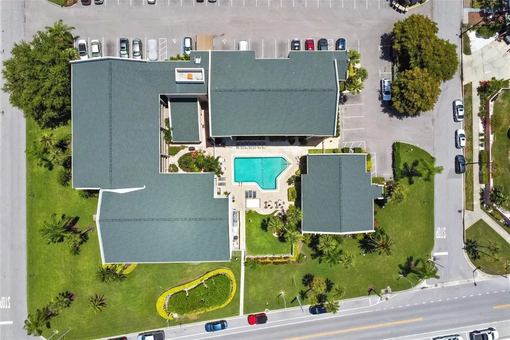 845 Benjamin Franklin Drive Sarasota FL 34236