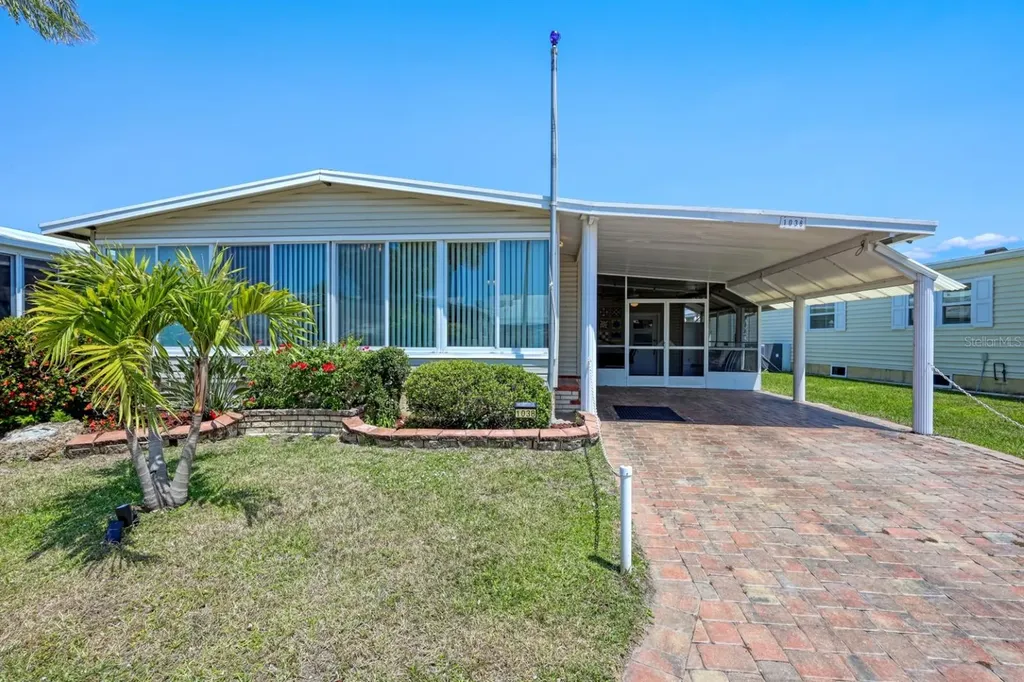 2100 Kings Highway Port Charlotte FL 33980