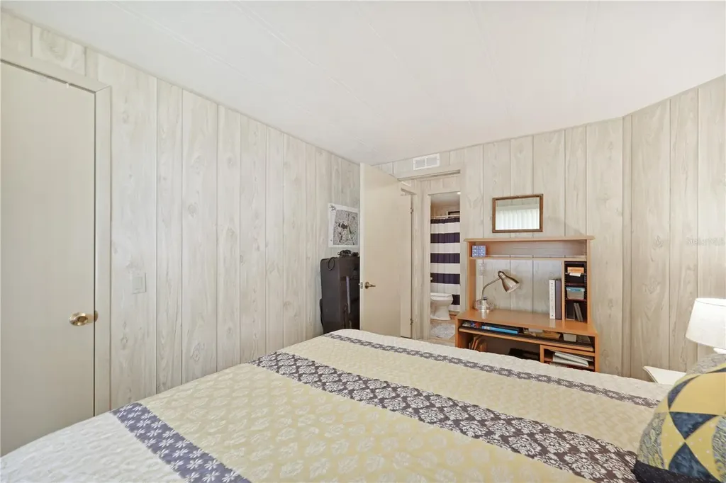 2100 Kings Highway Port Charlotte FL 33980