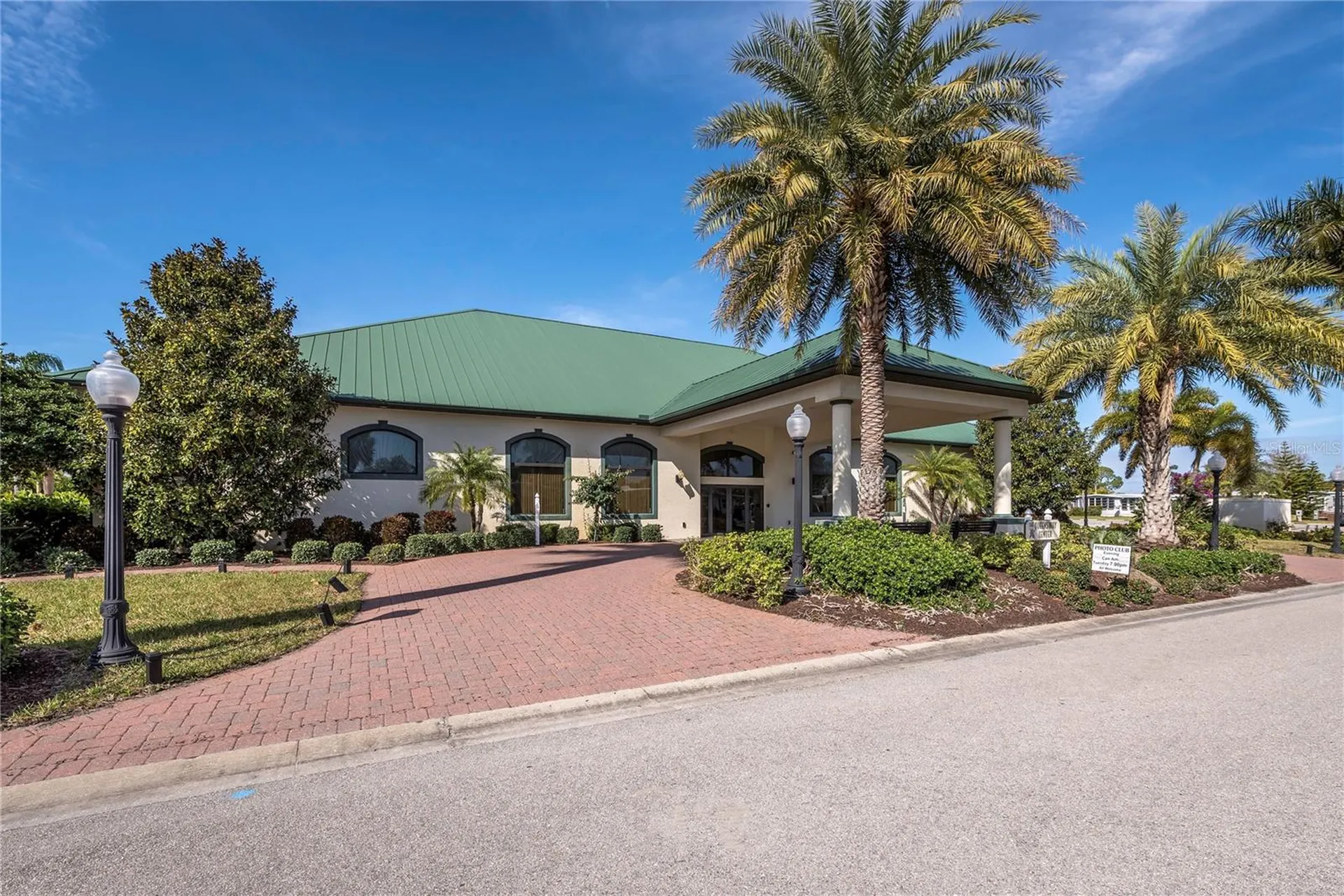 2100 Kings Highway Port Charlotte FL 33980