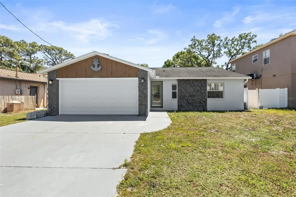 8240 Gulf Way Hudson FL 34667
