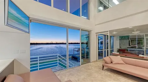 360 N Washington Drive Sarasota FL 34236