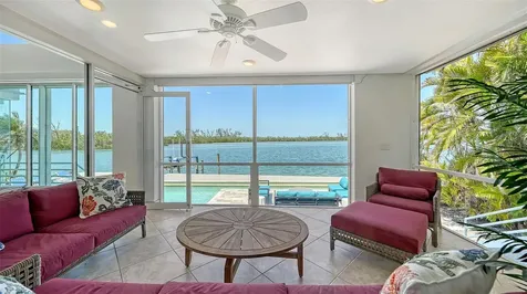 360 N Washington Drive Sarasota FL 34236