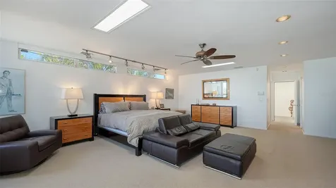 360 N Washington Drive Sarasota FL 34236