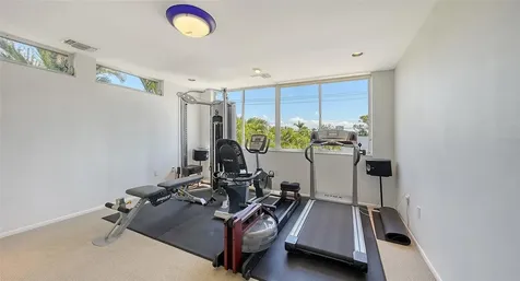 360 N Washington Drive Sarasota FL 34236