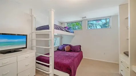 360 N Washington Drive Sarasota FL 34236