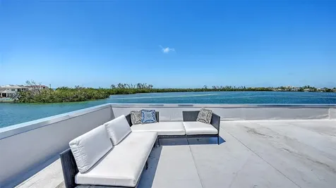 360 N Washington Drive Sarasota FL 34236