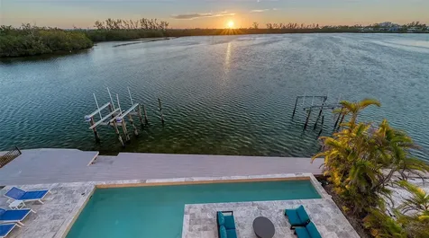 360 N Washington Drive Sarasota FL 34236