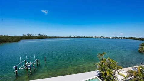 360 N Washington Drive Sarasota FL 34236