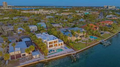360 N Washington Drive Sarasota FL 34236