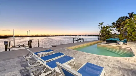 360 N Washington Drive Sarasota FL 34236