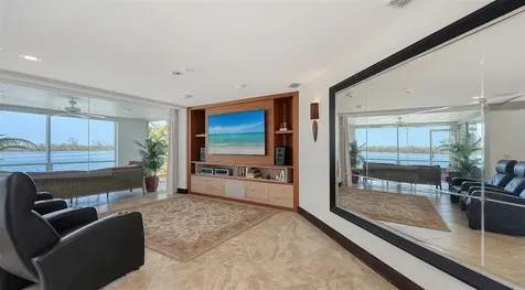 360 N Washington Drive Sarasota FL 34236