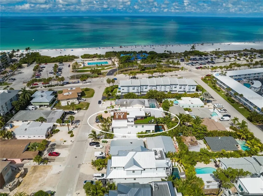 135 Grant Drive Sarasota FL 34236