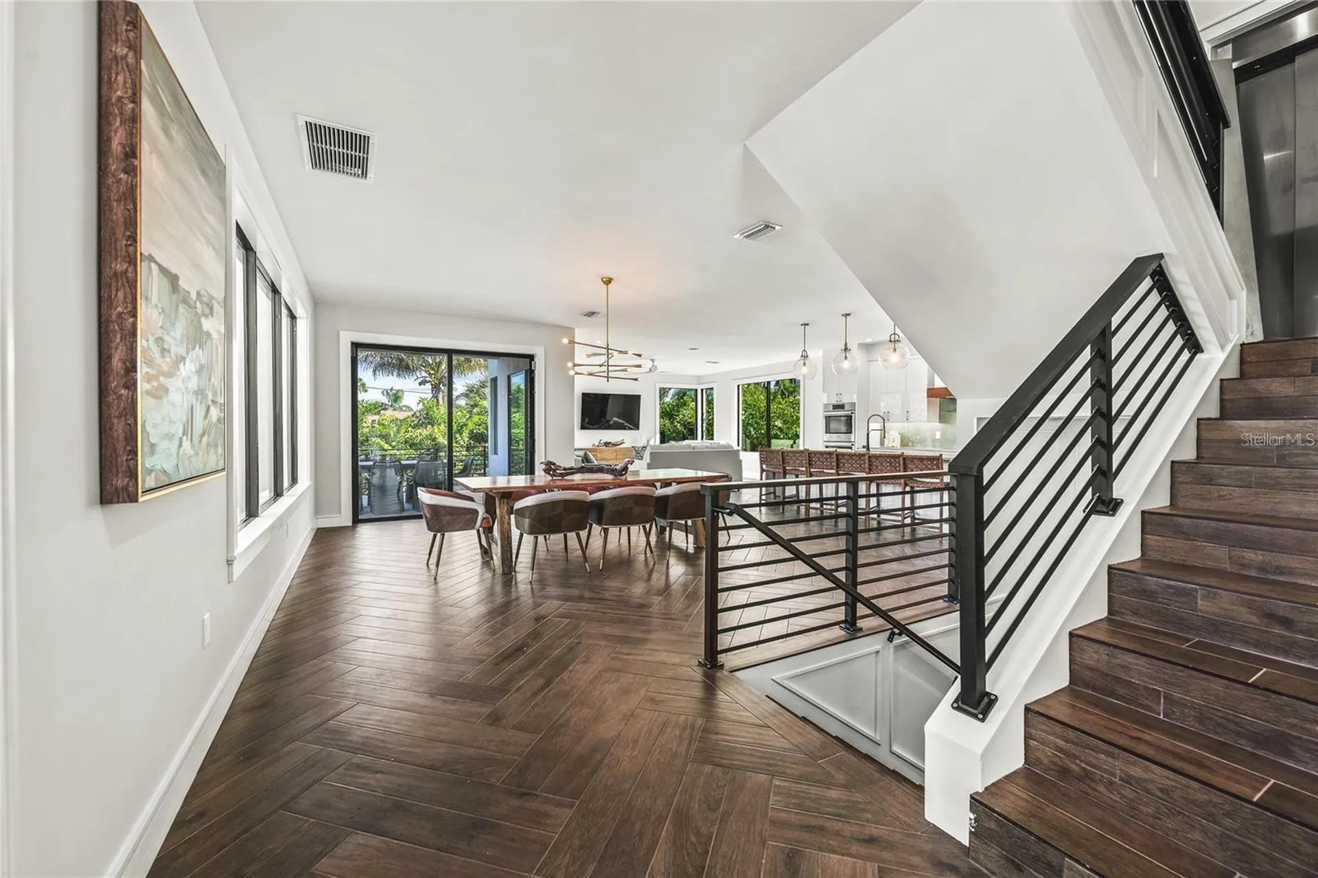 135 Grant Drive Sarasota FL 34236